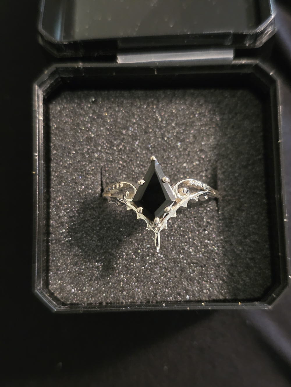 Elegant Black Onyx Sterling Silver Filigree Ring-size 8